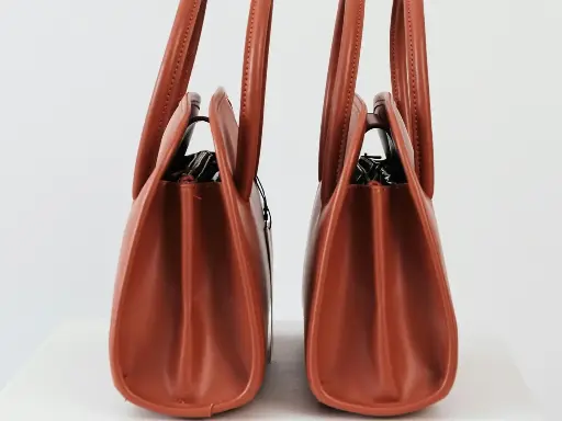 Classic Leather Shoulder Bag (1990s)